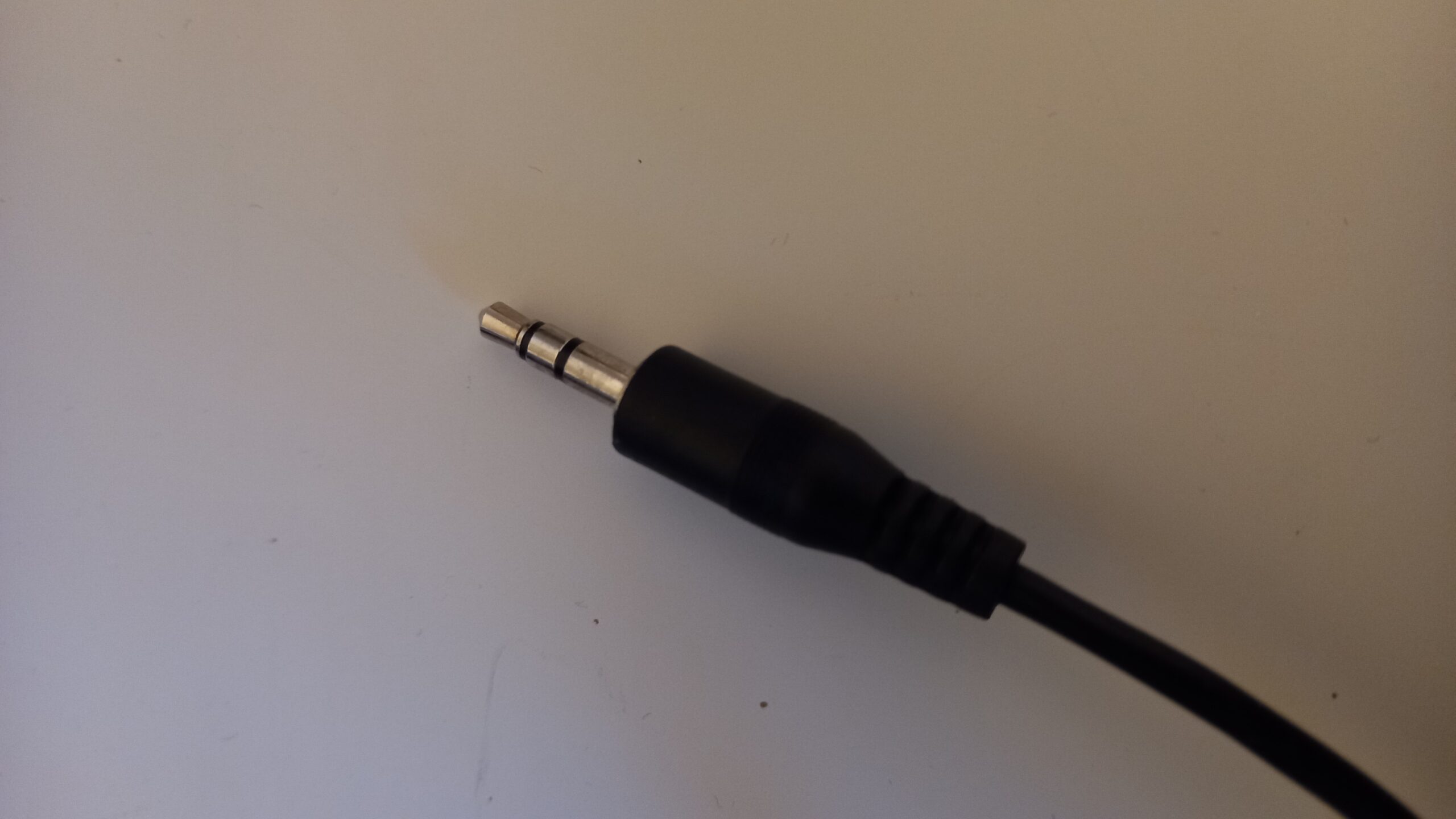 Difference Between Balanced and Unbalanced Cables roundtable audio