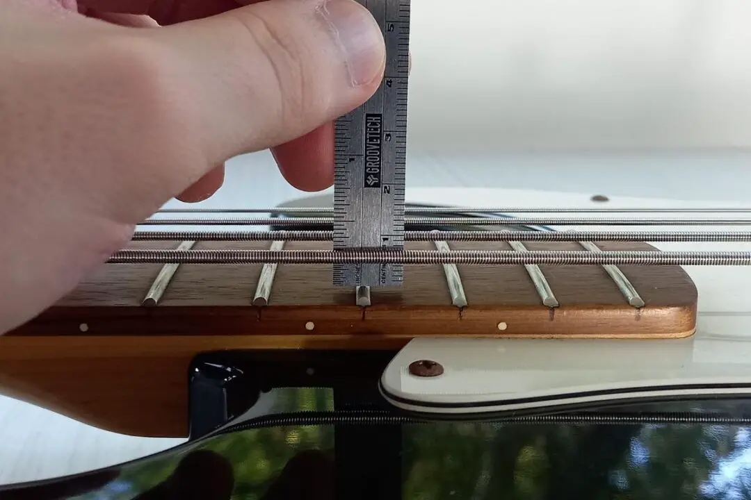 How to Set Bass Guitar Intonation Easy Beginners Guide roundtable audio