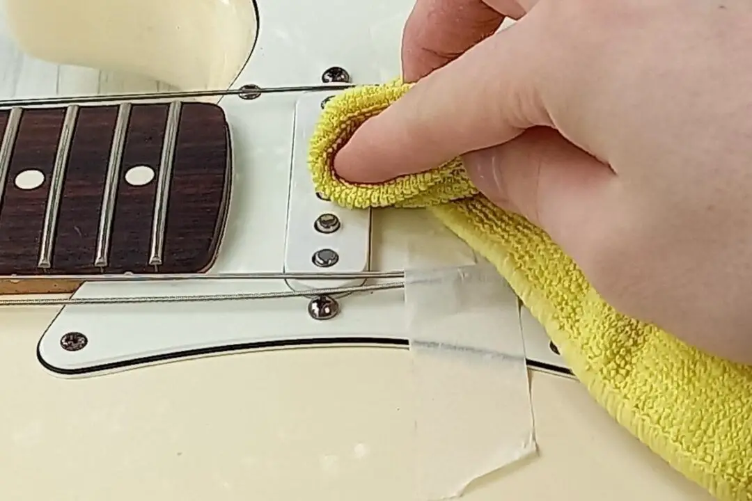 How to Clean Guitar Pickups (Easy Beginners Guide) roundtable audio