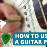 How to use a guitar pick