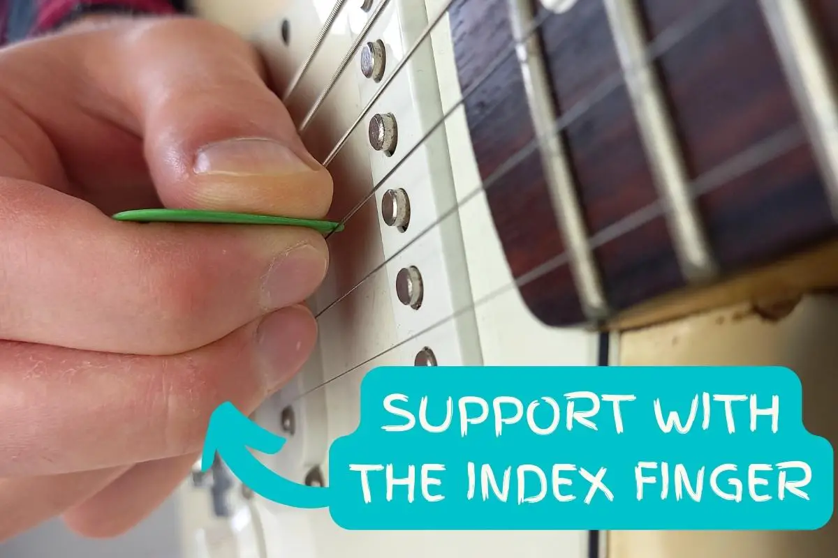 How to use a Guitar Pick Ultimate Beginners Guide roundtable audio