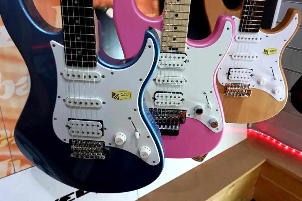 HSS vs SSS guitars