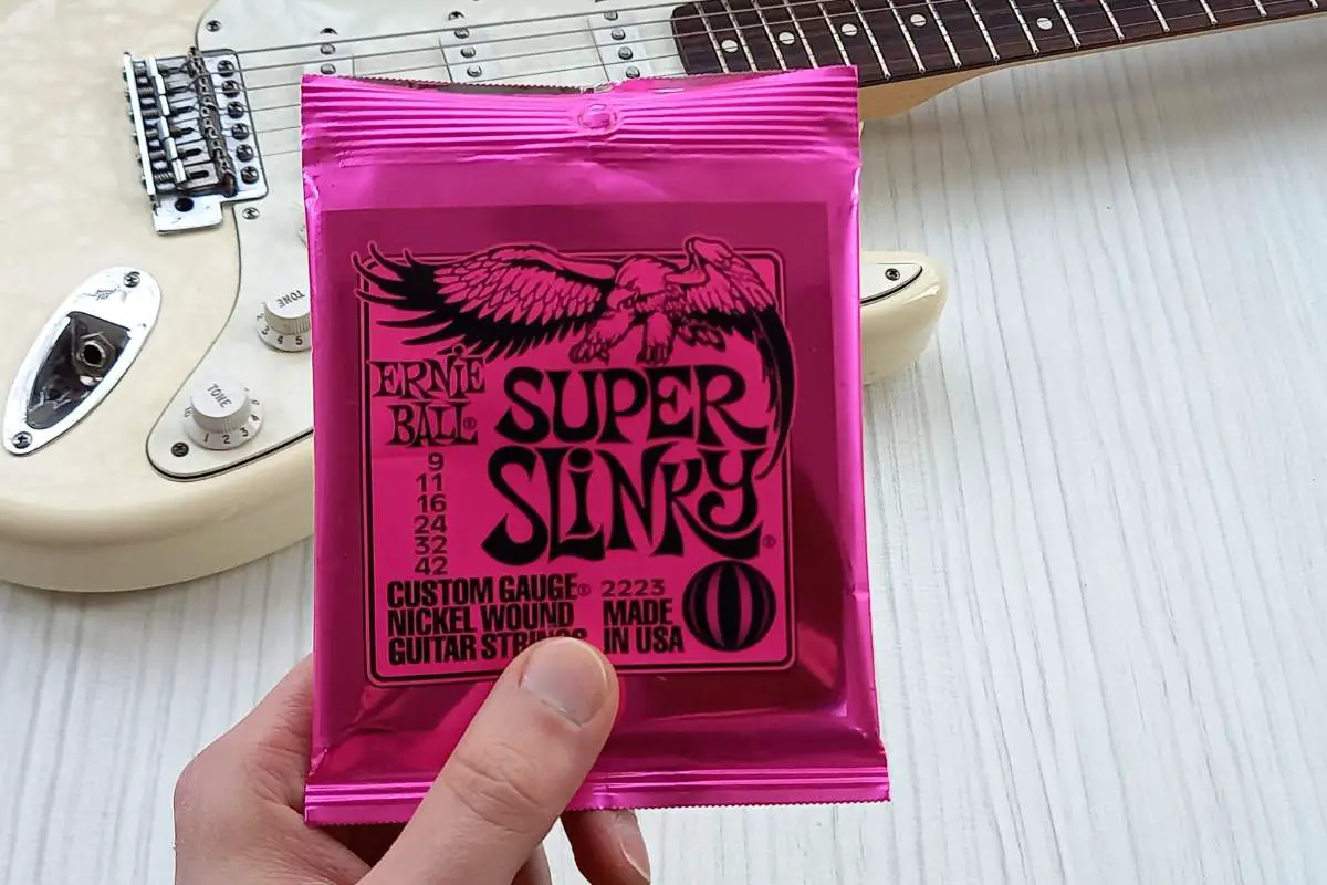 Light vs Medium vs Heavy Guitar Strings Compared roundtable audio